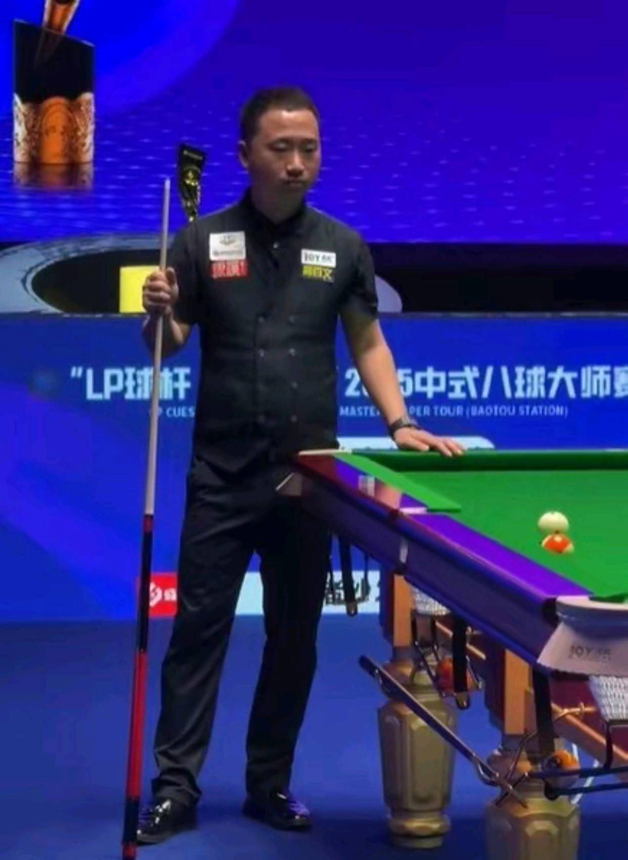 足球的跌宕 足球的跌宕