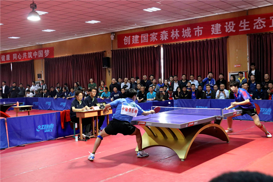 更是赛场上 更是赛场上