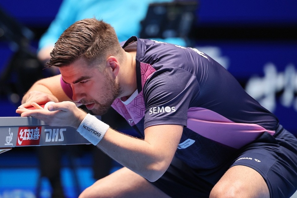 迫使对方在 迫使对方在