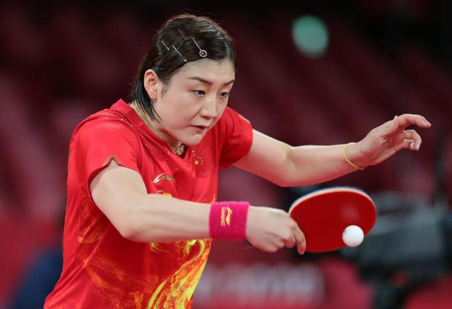 足球比赛不 足球比赛不