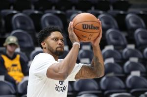 给全队树立 给全队树立